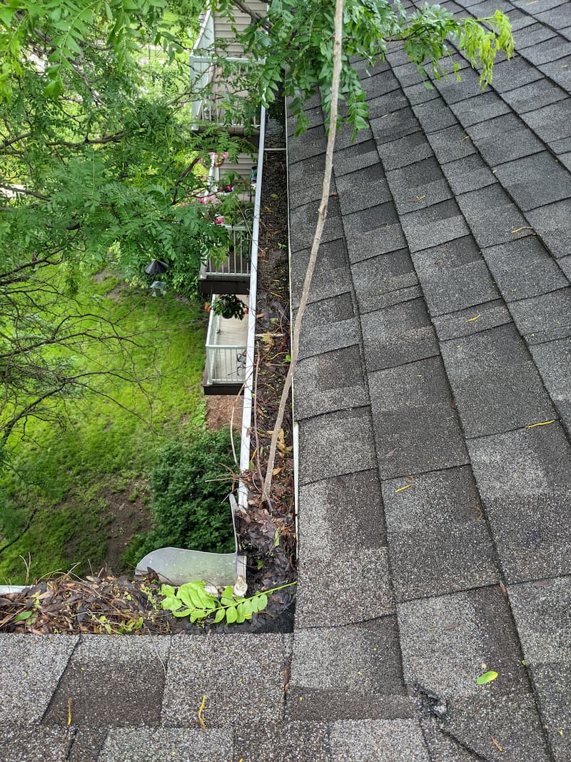 Apartment Building Gutter Cleaning in Faribault, MN